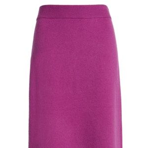 Halogen Pencil Sweater Skirt Size Medium, Purple